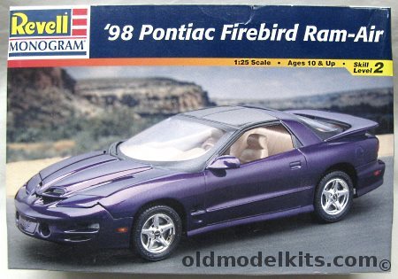 Revell 1/25 1998 Pontiac Firebird Ram Air LS1 WS6, 85-2539 plastic model kit